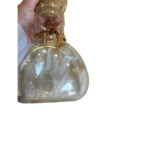 Vintage Set of 2 Pair Pyrex Glass Decanters Leather Bound Cork Ball Stoppers - Picture 3 of 4